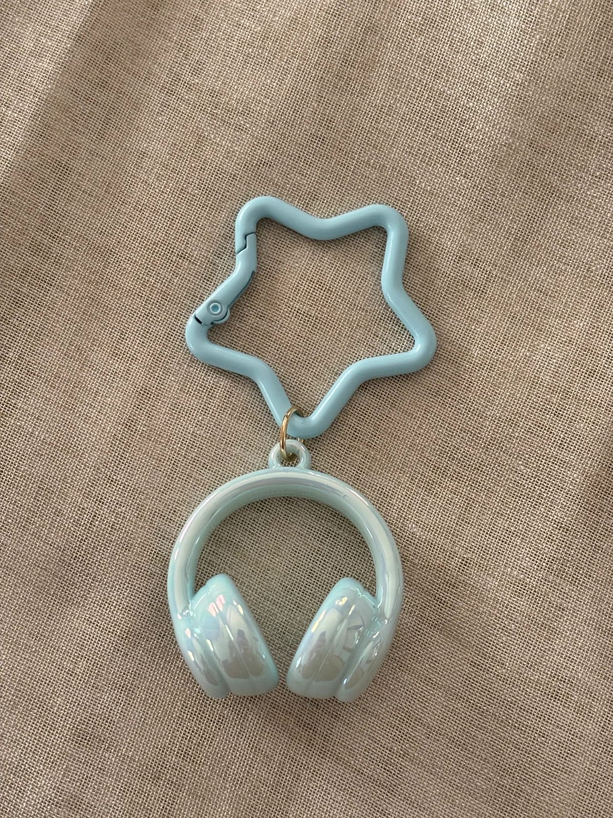 Baby-Blue Headphone Charm — Key, Bag & Phone Chains
