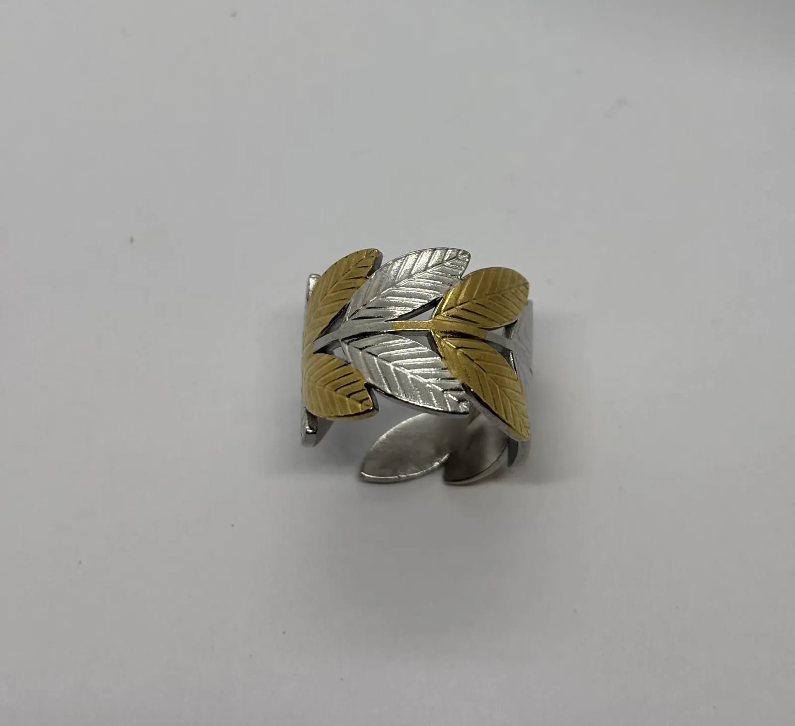 Two-Tone Feather Ring — Rings