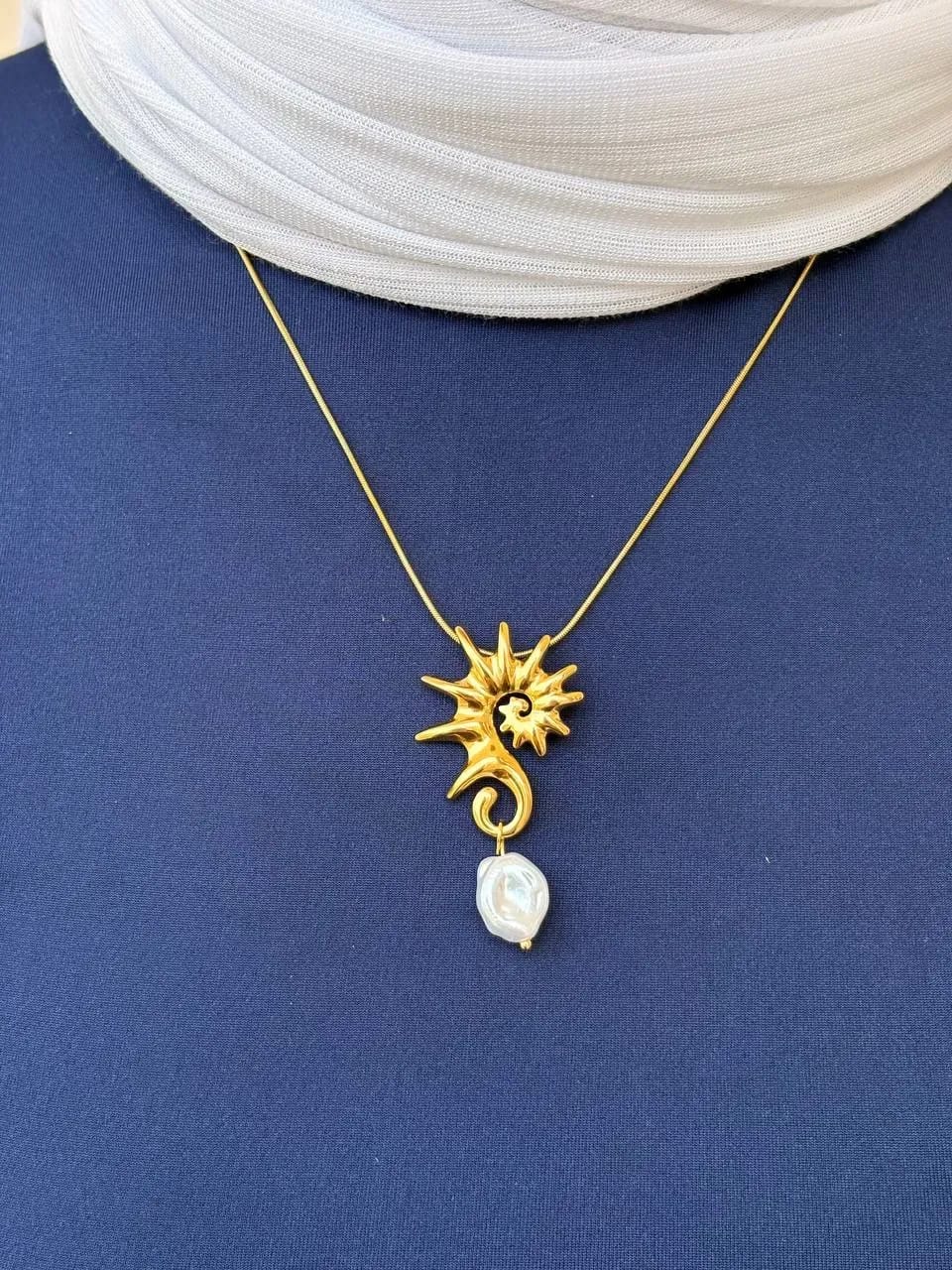 Seahorse Necklace — Summer Necklaces, photo 2 of 2