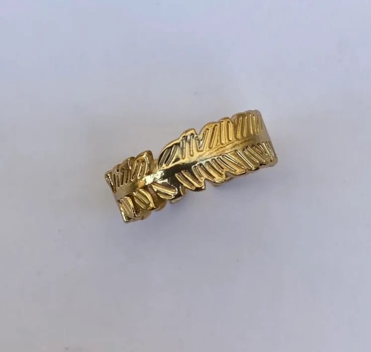 Golden Leaf Ring — Rings, photo 1 of 2