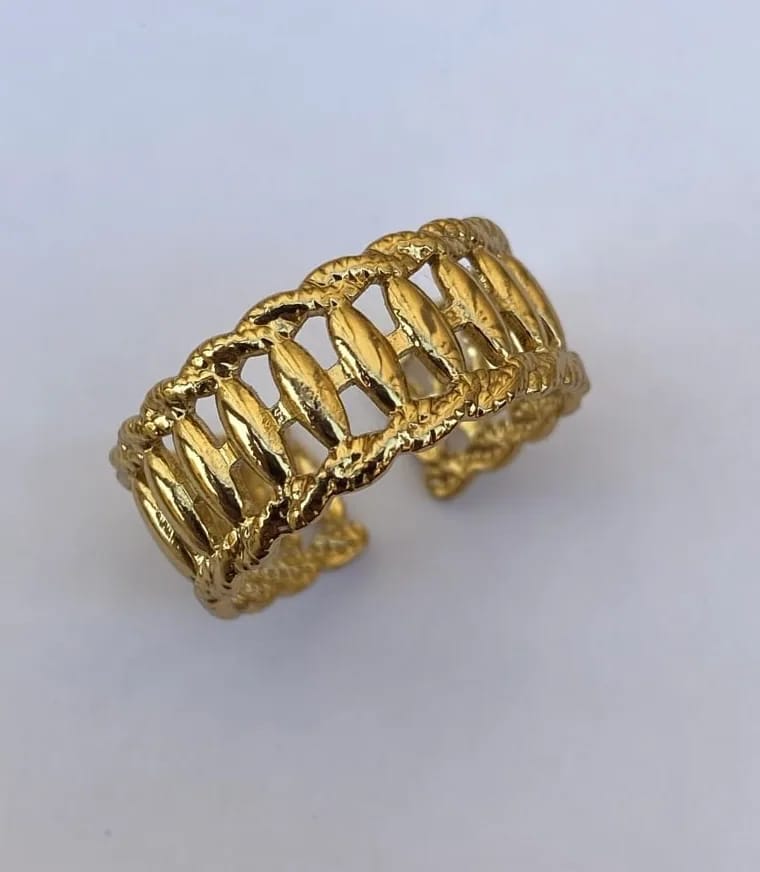 Woven Link Ring — Rings, photo 1 of 2