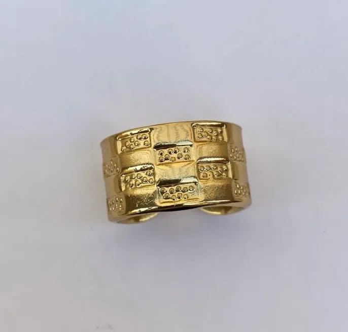 Checkered Band Ring — Rings, photo 1 of 2